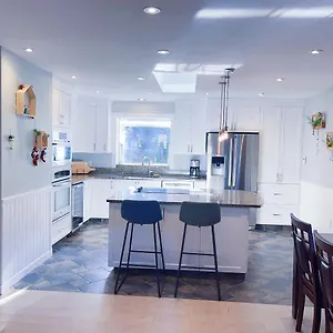  Villa Quiet Three Bedrooms House Canada