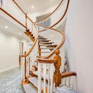 Beautiful At Yonge And Sheppard And North York Centre Homestay